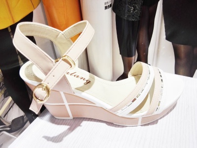 正品金浪女鞋 凉鞋 坡跟女士凉鞋 温州品牌鞋