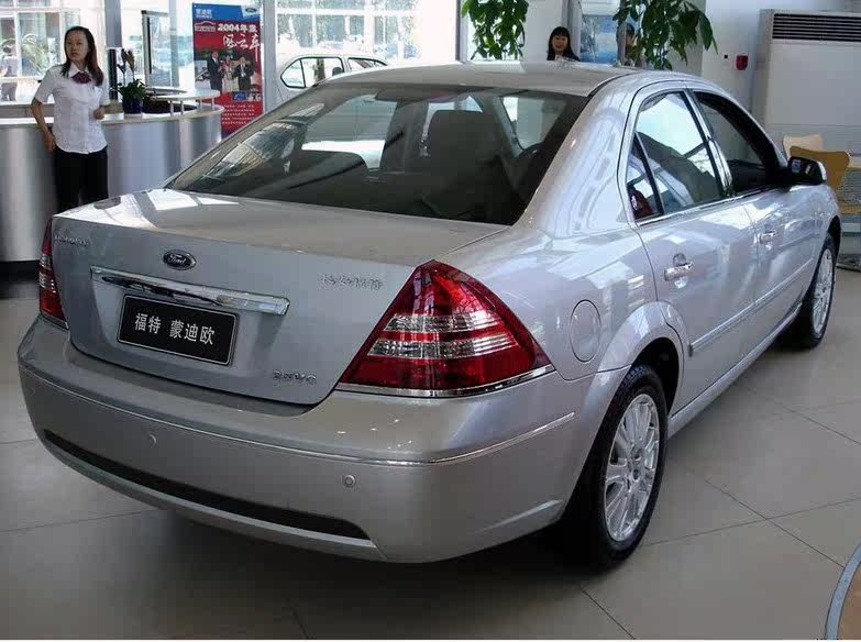 04-06-07款福特蒙迪欧前保险杠后保险杠前杠骨架前杠泡沫可代做漆