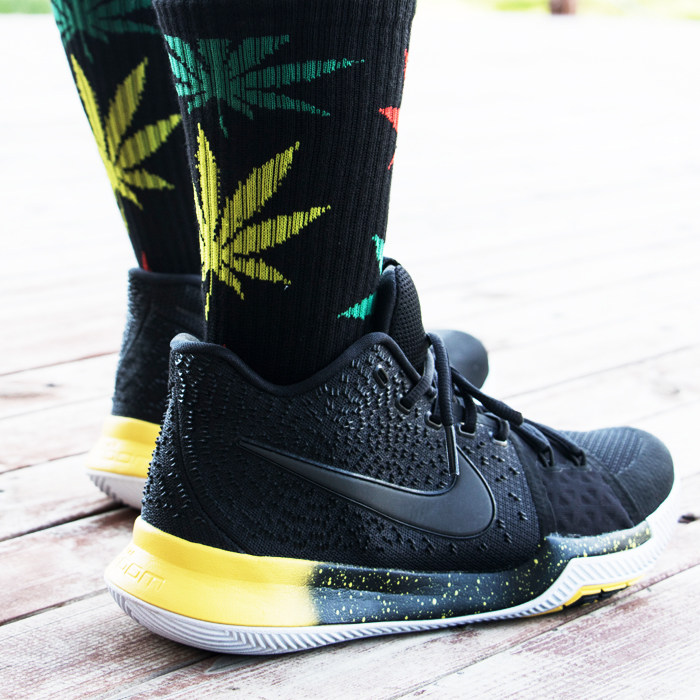 nike kyrie 3欧文3代黑黄 黑冰黑武士篮球鞋男852396-901-101-009