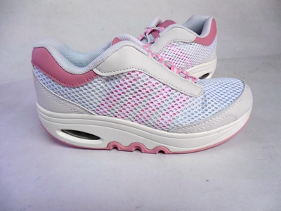 出口日本原单尾货 气垫减震 透气 增高 女款 摇摇健身鞋跑步鞋