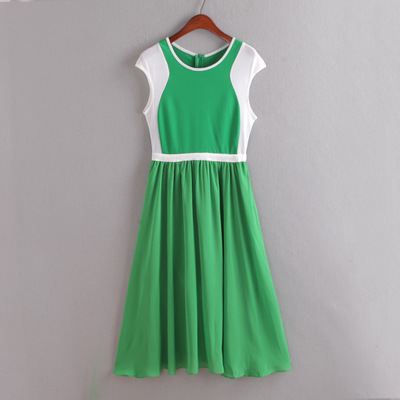 衣服 裙装 油绿色衣裙 ￥ 368.00 525.