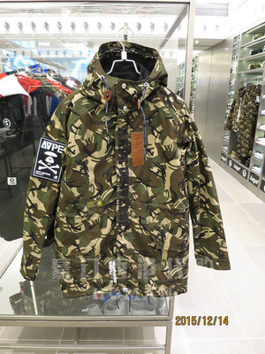 [限时7折] 香港代购aape 15秋冬背心风衣二件套帅气迷彩外套7082
